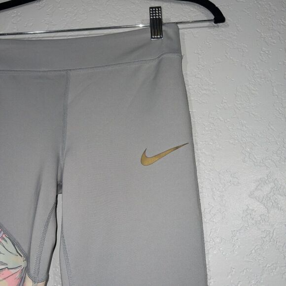 New Nike Gray Floral Dri Fit Tight Fit Cropped Leggings Size Large - Picture 4 of 10